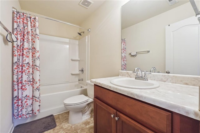 full bath featuring toilet, visible vents, shower / tub combo with curtain, and vanity