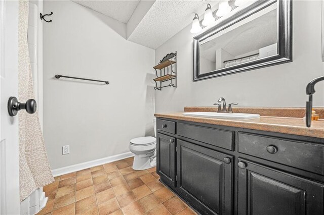 23 Chelsea Ct, Avondale Estates, GA 30002 - bathroom featuring toilet, vanity, baseboards, a shower with shower curtain, and a textured ceiling