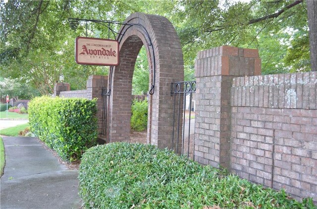 23 Chelsea Ct, Avondale Estates, GA 30002 - exterior space featuring a gate and fence