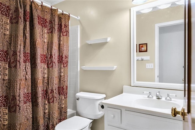 full bathroom with vanity, toilet, and shower / bath combo