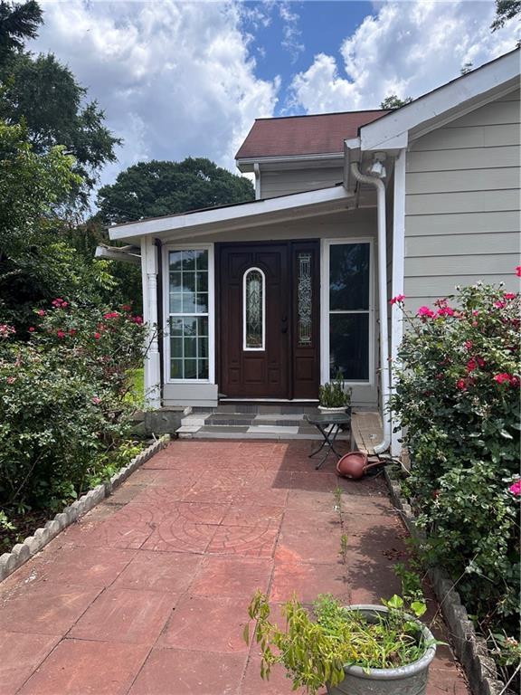 702 Moon Rd, Lawrenceville, GA 30046 - doorway to property