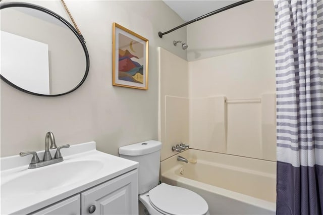 629 Dunton Cir SE, Smyrna, GA 30082 - full bath with shower / tub combo with curtain, toilet, and vanity