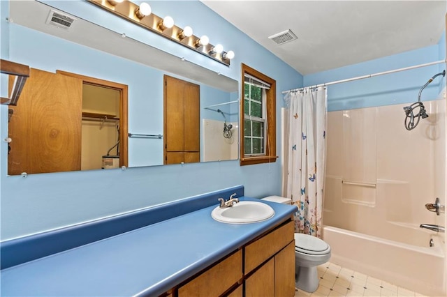 5340 Young Deer Dr, Cumming, GA 30041 - full bathroom featuring toilet, shower / bathtub combination with curtain, and vanity