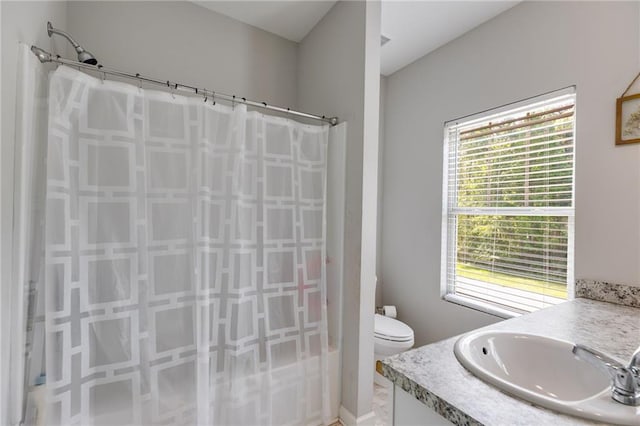 119 Sourwood Ln, Temple, GA 30179 - bathroom with vanity, toilet, and a shower with curtain