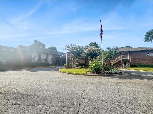 475 Mount Vernon Hwy NE Unit C230, Sandy Springs, GA 30328 - view of front of house featuring stairway
