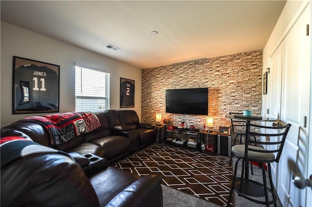 3172 Lowell Rd, Bethlehem, GA 30620 - view of living area