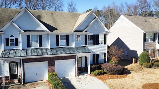 view of front facade featuring a garage