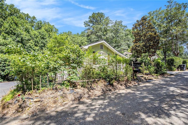 4329 Park St, Acworth, GA 30101 - view of side of home with driveway