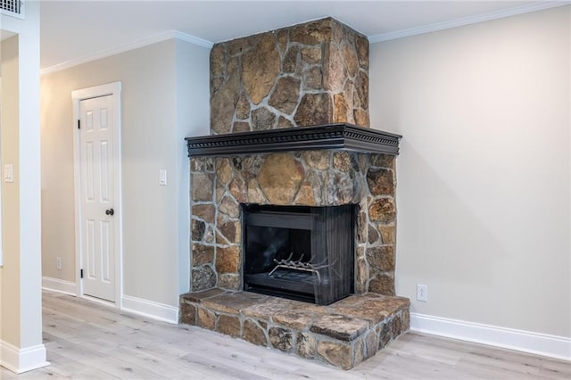 6700 Roswell Rd Unit 21E, Sandy Springs, GA 30328 - detailed view of wood finished floors, ornamental molding, and a fireplace