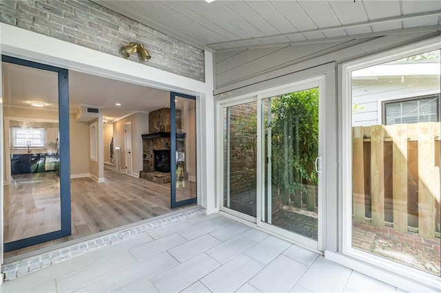 6700 Roswell Rd Unit 21E, Sandy Springs, GA 30328 - unfurnished sunroom with a sink