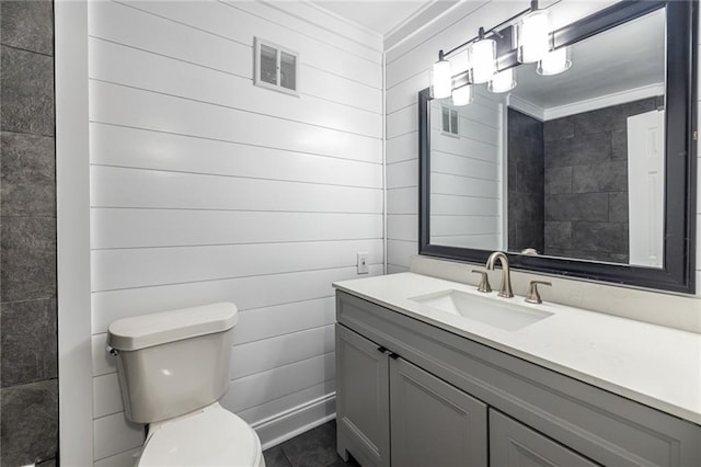 6700 Roswell Rd Unit 21E, Sandy Springs, GA 30328 - bathroom with vanity and ornamental molding