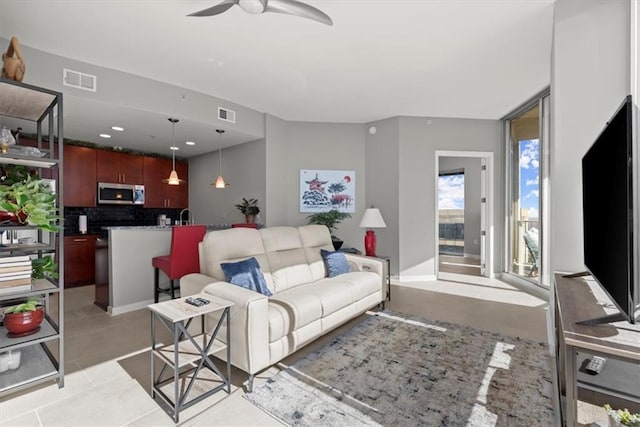 400 W Peachtree St NW Unit 3611, Atlanta, GA 30308 - living area featuring ceiling fan