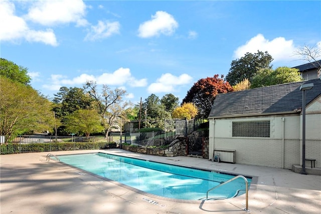 270 Lakemoore Dr NE Unit B, Atlanta, GA 30342 - community pool with a patio area