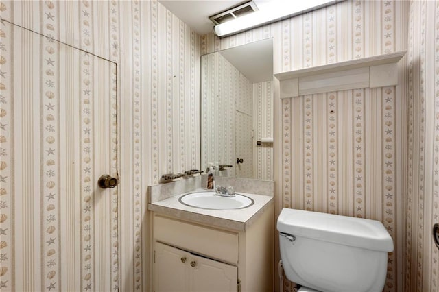 270 Lakemoore Dr NE Unit B, Atlanta, GA 30342 - half bath featuring vanity and toilet