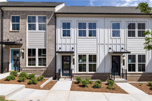357 Skylar Ct SE, Atlanta, GA 30315 - townhome / multi-family property with brick siding and board and batten siding