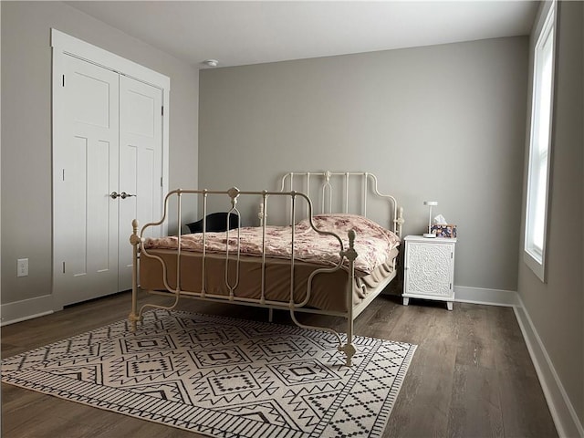 520 Stoneledge Dr, Jasper, GA 30143 - bedroom with baseboards and wood finished floors