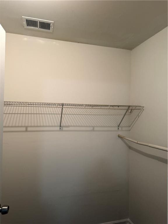 210 Ormond St SW, Atlanta, GA 30315 - view of spacious closet