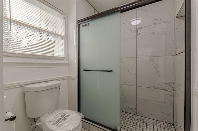 7020 Camp Valley Rd, Riverdale, GA 30296 - bathroom featuring a shower stall and toilet