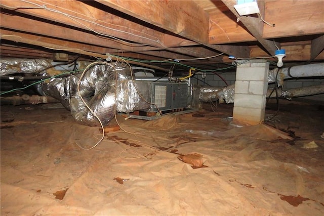 basement with crawl space