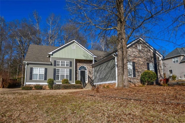 view of front of home with a front yard