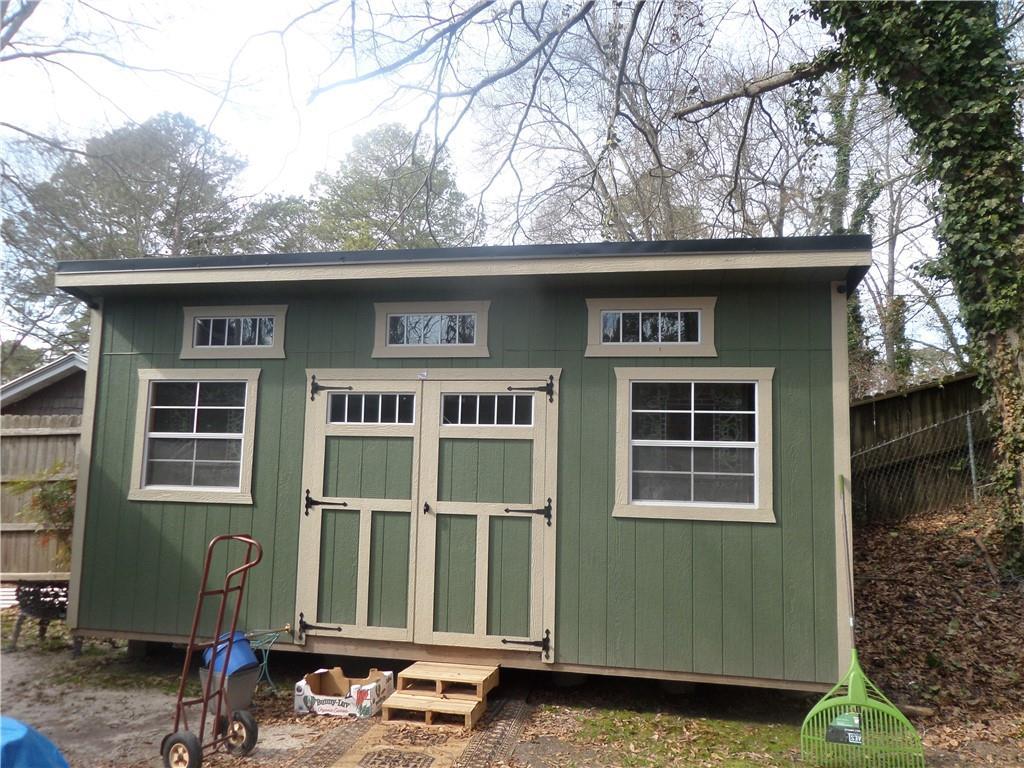 view of outbuilding