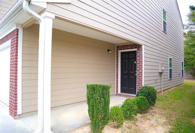 view of property entrance