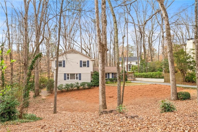 view of front of house with brick siding