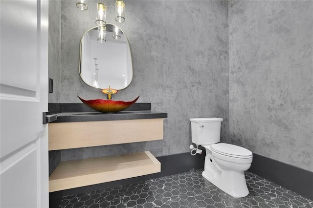3903 Indian Shoals Rd SE, Bethlehem, GA 30620 - half bath with toilet and vanity
