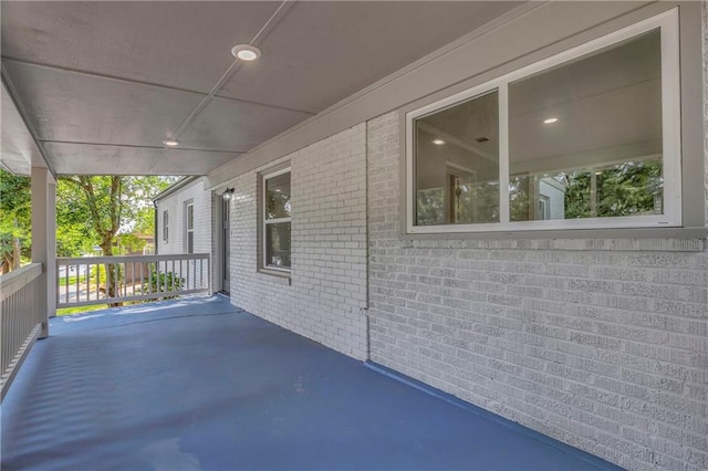 view of patio / terrace with covered porch