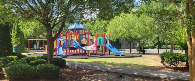 3613 Tinsley Way SW, Atlanta, GA 30331 - view of community play area