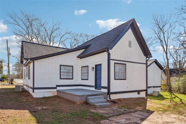 5119 NE Worsham St, Covington, GA 30014 - view of front of house with a shingled roof