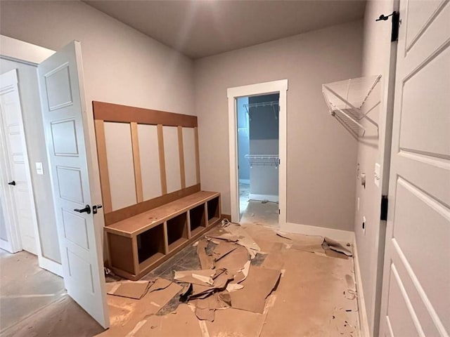 mudroom featuring baseboards