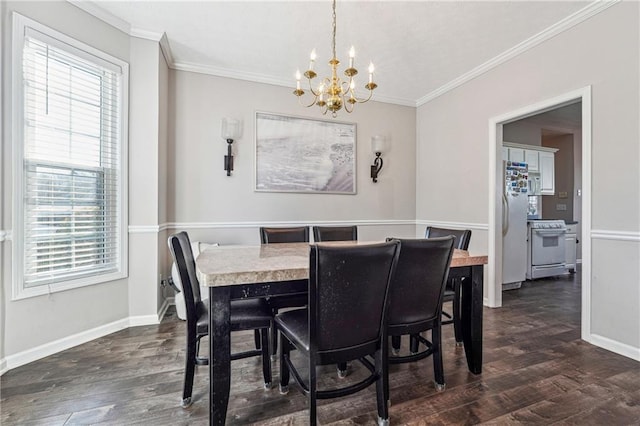 dining area featuring dark hardwood / wood-style flooring, ornamental molding, and a notable chandelier