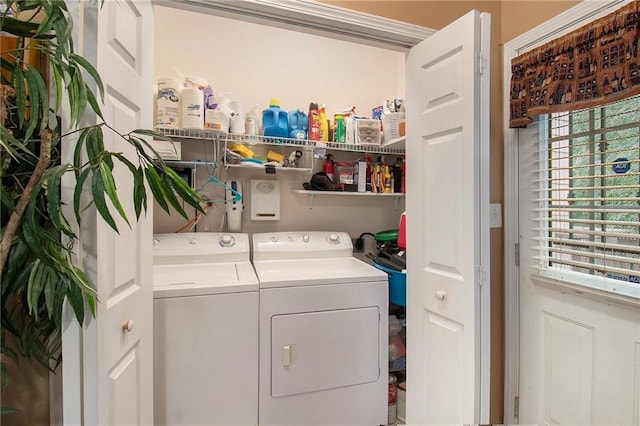 7324 Bridlewood Ct, Jonesboro, GA 30236 - washroom featuring independent washer and dryer