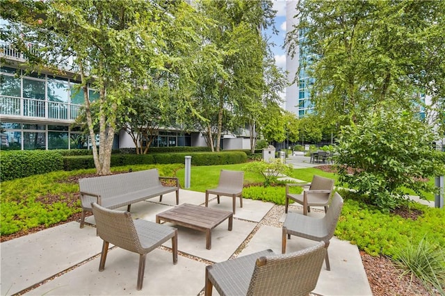 950 W Peachtree St NW Unit 904, Atlanta, GA 30309 - view of patio / terrace