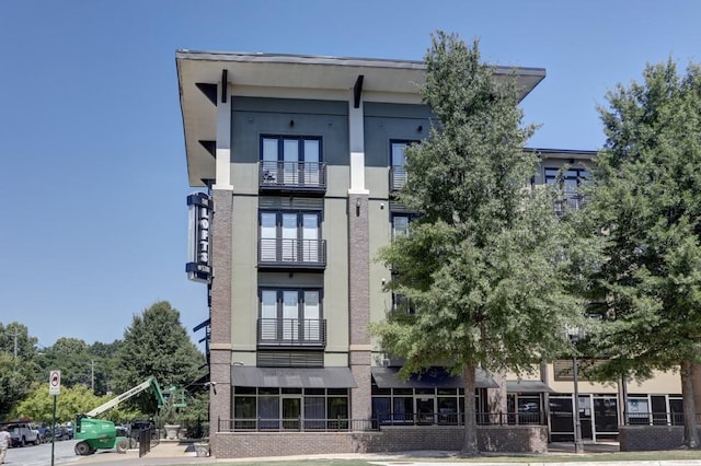 view of building exterior