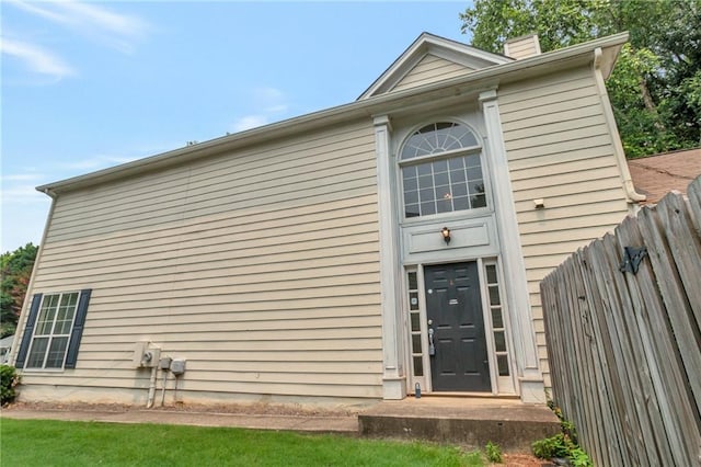 3984 Oak Glenn Dr, Duluth, GA 30096 - back of property featuring a chimney