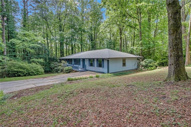 4856 Rock Haven Dr, Lilburn, GA 30047 - ranch-style home with driveway