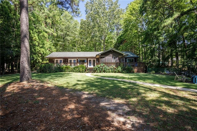 view of front of home with a front yard