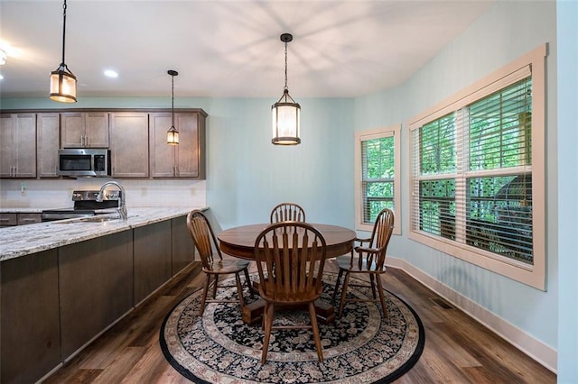 562 Yonah Lake Dr, Sautee Nacoochee, GA 30572 - dining room with dark wood finished floors, baseboards, and recessed lighting