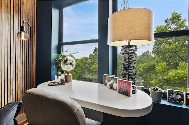 112 Rogers St NE Unit 505, Atlanta, GA 30317 - dining area with healthy amount of natural light