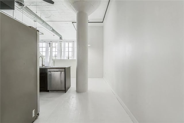 881 Memorial Dr SE Unit 307, Atlanta, GA 30316 - hall featuring a sink