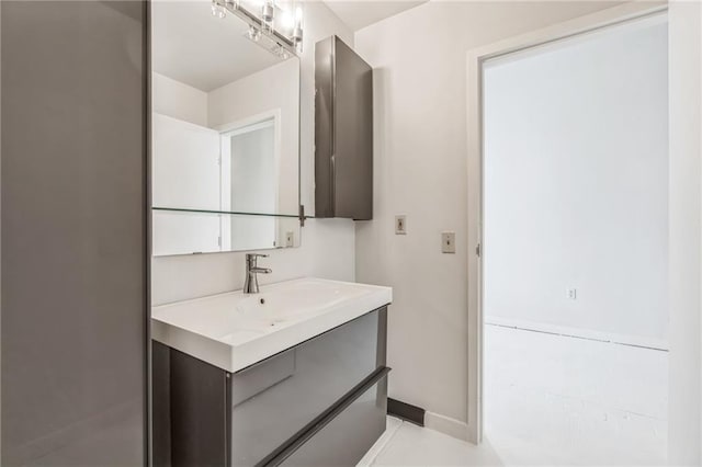 881 Memorial Dr SE Unit 307, Atlanta, GA 30316 - bathroom featuring vanity and baseboards