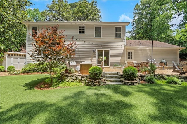 435 Grenock Cir, Atlanta, GA 30328 - back of property with a lawn and a patio