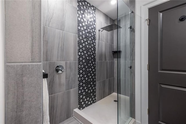 399 Pratt Dr SE, Atlanta, GA 30315 - full bathroom featuring a tile shower