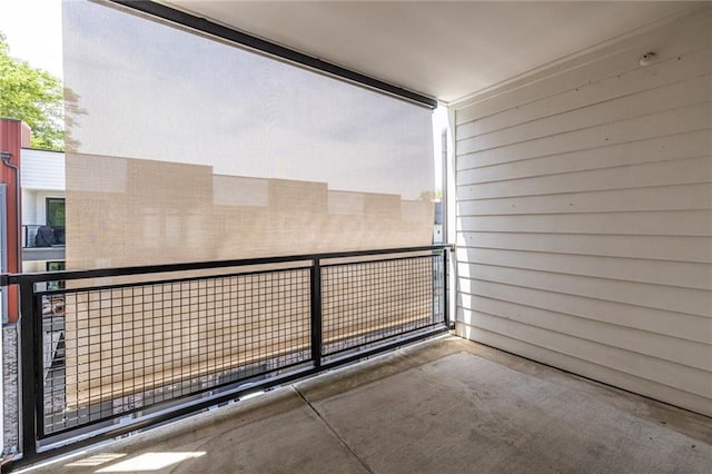 399 Pratt Dr SE, Atlanta, GA 30315 - view of balcony