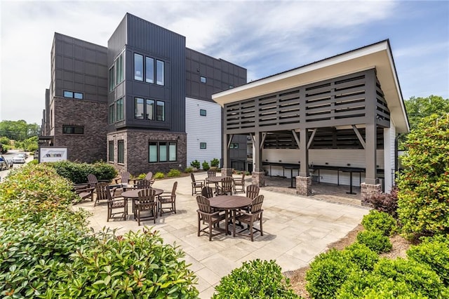 399 Pratt Dr SE, Atlanta, GA 30315 - view of patio