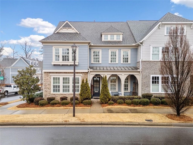 view of front of home featuring a porch