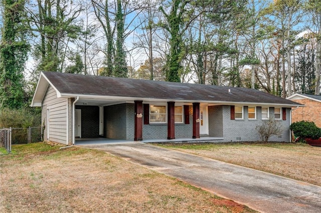 single story home featuring a front lawn, a porch, and a carport