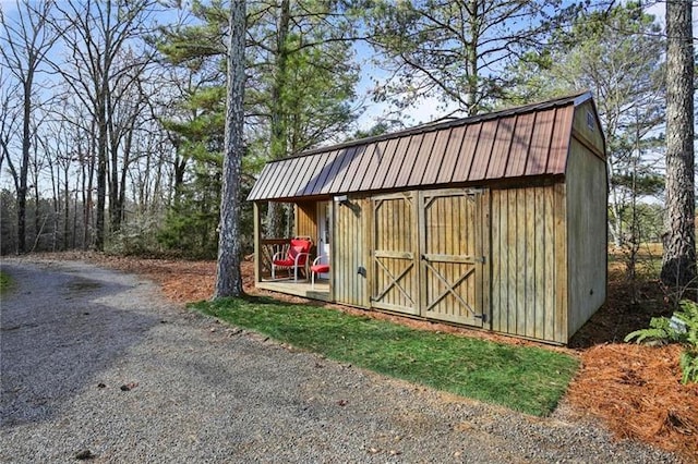 view of shed / structure